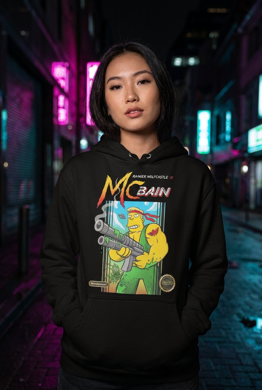 Mujer en hoodie Mc Bain Los Simpsons streetwear urbano | Algoritmo
