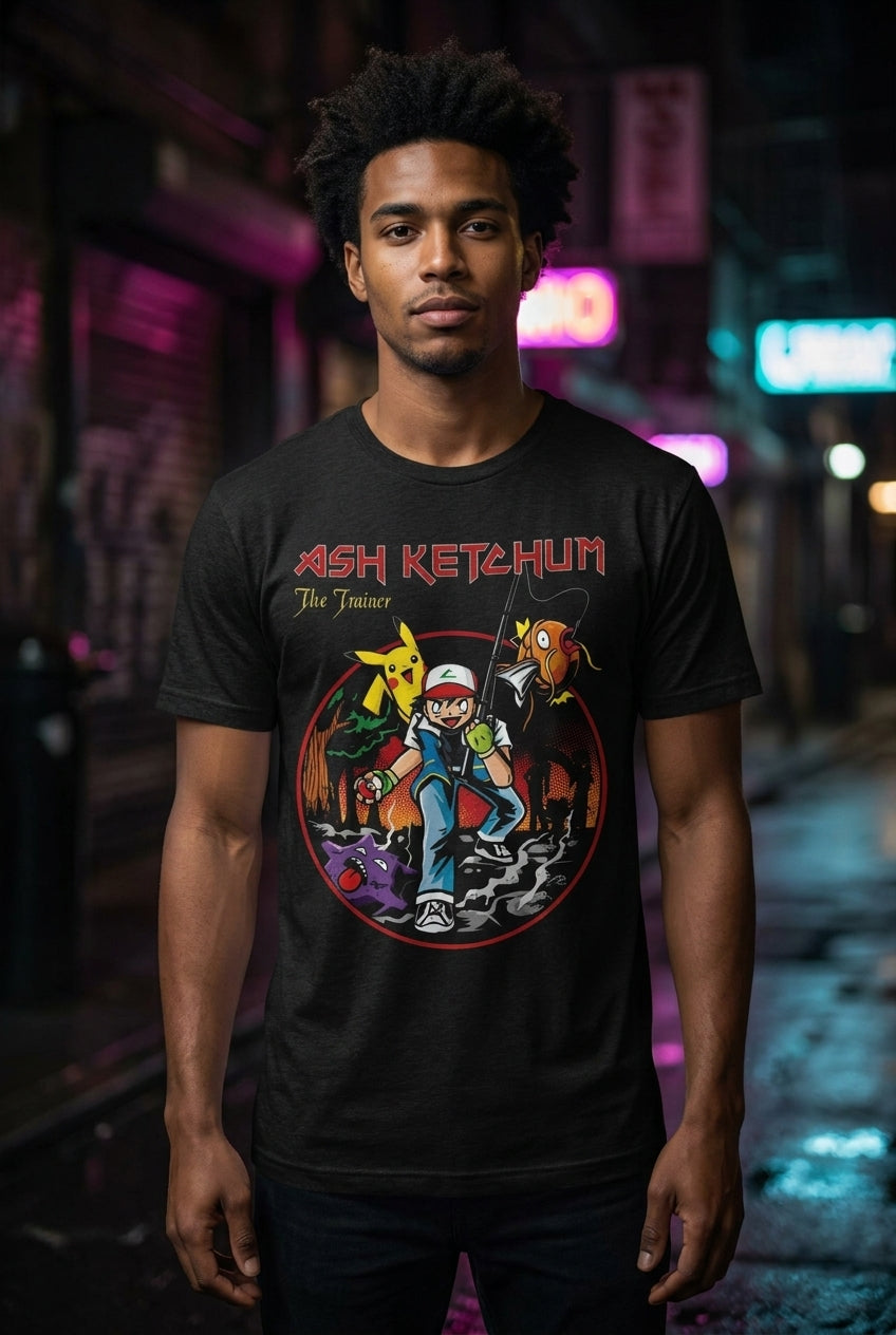 Hombre en playera Ash Ketchum estilo Iron Maiden streetwear urbano | Algoritmo