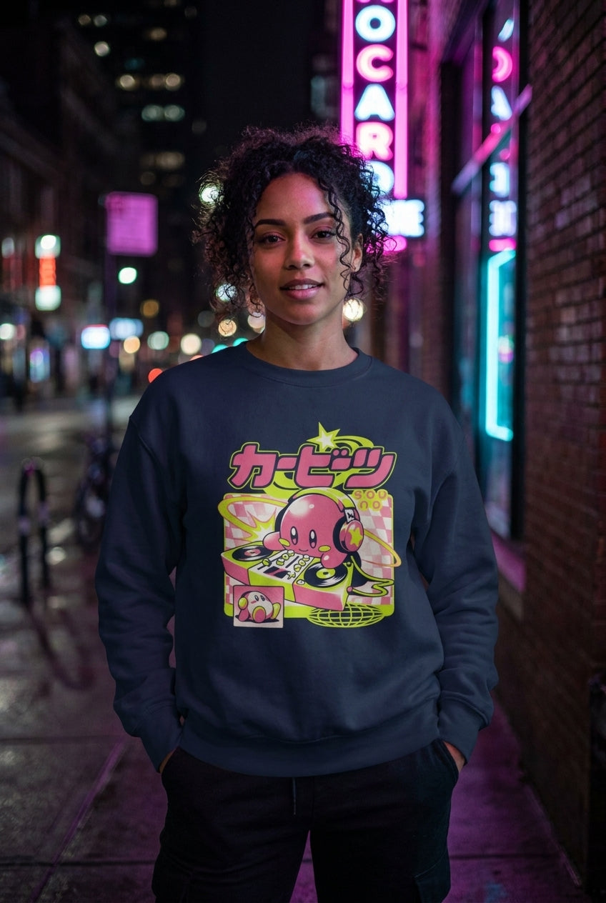 Mujer en sueter Kirby DJ vaporwave streetwear urbano | Algoritmo
