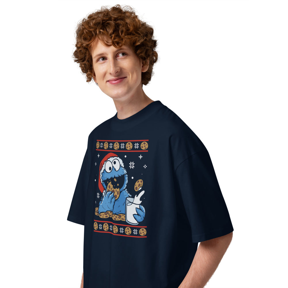 Oversize Navidad con galletas - Modelo masculino lateral
