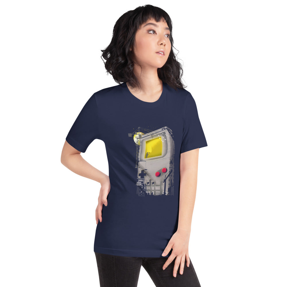 Playera Game Boy Under Construction Tower Cranes - Modelo femenina