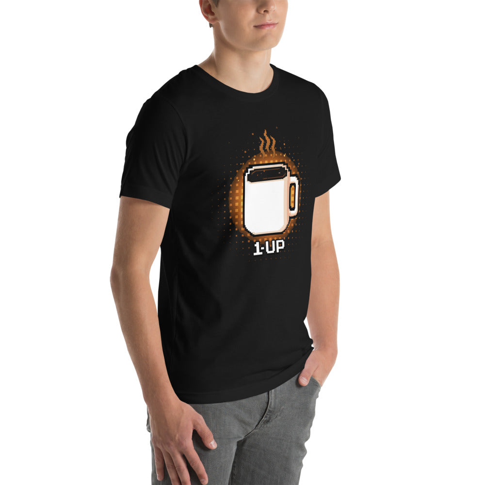 Playera 1 Up Pixel Coffee Mug Amber Glow - Modelo masculino lateral