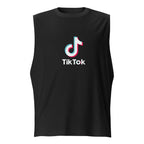 Tiktoker — modelo usando la prenda