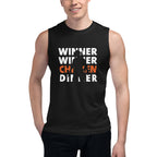 Camiseta sin mangas Winner Chicken Dinner pug — modelo con la prenda