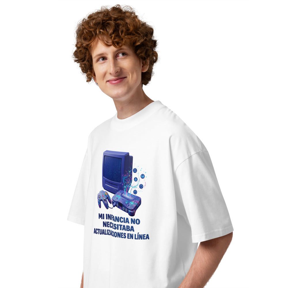 Oversize Mi Infancia No Necesitaba Actualizaciones Retro Console - Modelo masculino lateral