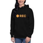 REC — modelo usando la prenda