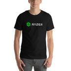 Razer — modelo usando la prenda