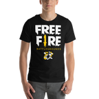 Free Fire — modelo usando la prenda