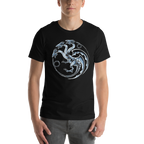 House of Dragon — modelo usando la prenda