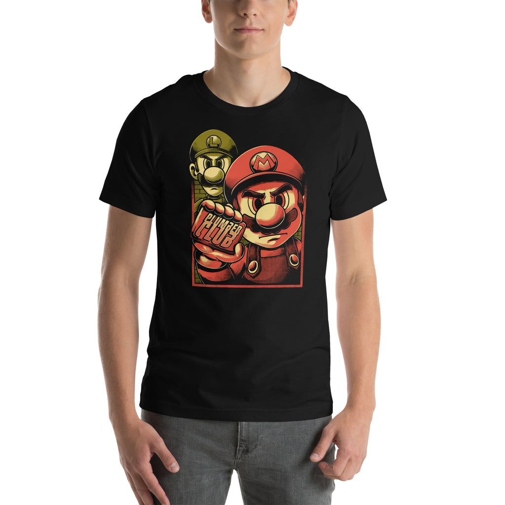 Plumber Club — modelo usando la prenda