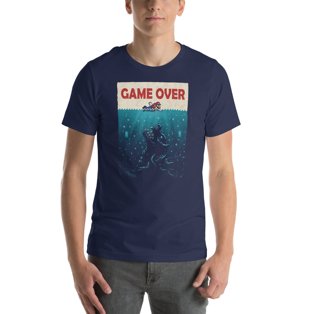 Game Over — modelo usando la prenda
