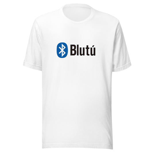 Camiseta Blutú , Disponible en la mejor tienda online para comprar tu merch favorita, la mejor Calidad, compra Ahora en Algoritmo! 