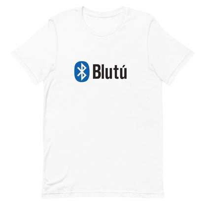 Camiseta Blutú , Disponible en la mejor tienda online para comprar tu merch favorita, la mejor Calidad, compra Ahora en Algoritmo! 